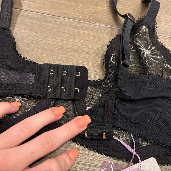 NWT! Savage x Fenty Dear Diary Bra - Picture 6 of 9